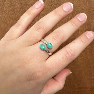 Vintage Turquoise and Sterling Silver Ring - Size 8